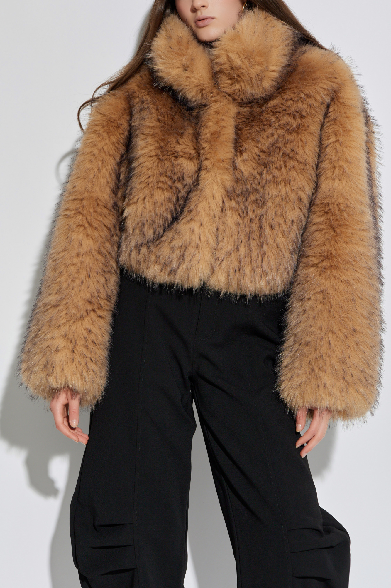 eaphi　ECOFUR SHORT JACKET eaphi ECOFUR SHORT JACKET 2024AW keyword #2「rough」 毛足が